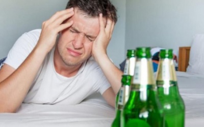 Giảm triệu chứng nôn nao do rượu với 2 loại đồ uống quen thuộc