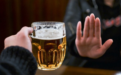 6 lợi ích sức khỏe khi dừng uống rượu, bia