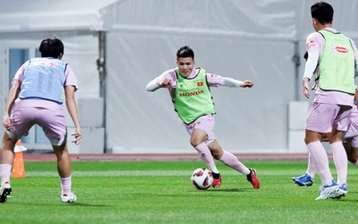 HLV Troussier tạm yên tâm về lực lượng 