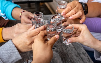 Các quốc gia trên thế giới “nghiện” gì nhất?