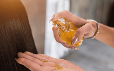 Có nên để dầu dưỡng trên tóc qua đêm?