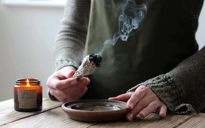 Cách xông nhà, tẩy uế nhà cửa để may mắn cả năm