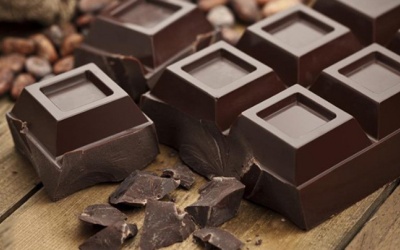 Ăn chocolate đen giúp làm tăng ham muốn tình dục