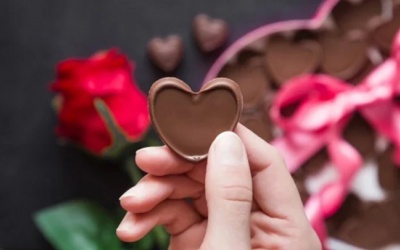 Gợi ý 3 công thức làm chocolate tặng 'người ấy'
