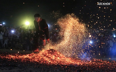 Độc đáo Lễ hội Nhảy lửa cầu sức khỏe của người dân tộc Pà Thẻn