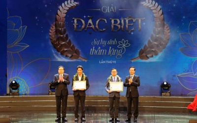 Tôn vinh những 'sự hy sinh thầm lặng' của đội ngũ thầy thuốc