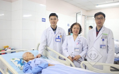 Phẫu thuật thành công cho cụ bà 101 tuổi bị nhồi máu cơ tim cấp