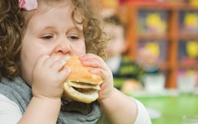 Thói quen lành mạnh giúp ngăn ngừa béo phì ở trẻ