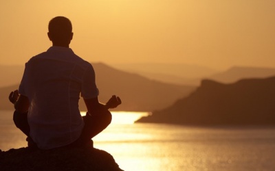 5 bài tập thiền buổi sáng giúp giảm căng thẳng