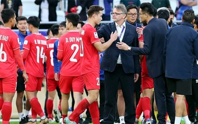 ĐT Việt nam có đủ bản lĩnh để 'vượt bão'?