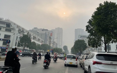 Bắc Bộ mưa vài nơi về đêm, Nam Bộ nắng gắt