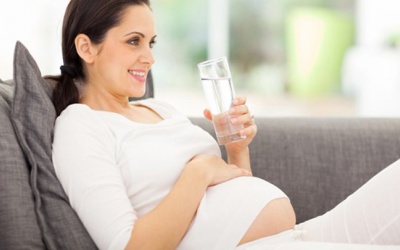 Mùa nắng nóng, bà bầu cần lưu ý gì?