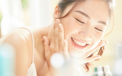 Mẹo chăm sóc da dầu mùa Hè