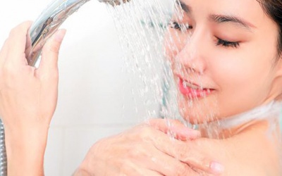 5 sai lầm phổ biến khi tắm gây hại cho làn da