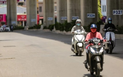 Cả nước ngày nắng, chiều tối mưa dông vài nơi