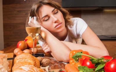 Người bị mất ngủ nên ăn và kiêng gì?