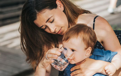 Bảo vệ trẻ khỏi tác động của thời tiết nắng nóng 