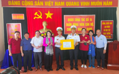 Đoàn công tác Bộ Y tế thăm, làm việc tại quần đảo Trường Sa và Nhà giàn DK1 