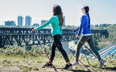 Rèn luyện hiệu quả hơn với kỹ thuật đi bộ kiểu Bắc Âu