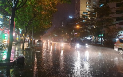 Hà Nội và nhiều nơi ở Bắc Bộ mưa lớn 