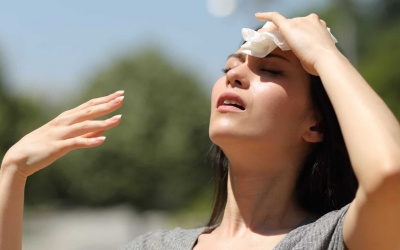 7 mẹo ngăn ngừa nguy cơ bị ngất khi nắng nóng