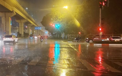 Bắc Bộ và Nam Bộ mưa dông vài nơi