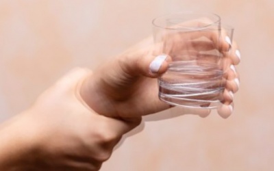 4 dấu hiệu cảnh báo sớm bệnh thần kinh vận động