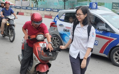 Hà Nội kết thúc kỳ thi vào lớp 10 THPT công lập, ngày mai thi môn chuyên 