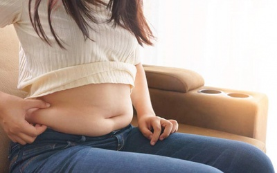 Cách khắc phục tình trạng béo bụng do buồng trứng đa nang