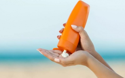 Những sai lầm khi thoa kem chống nắng bạn cần tránh