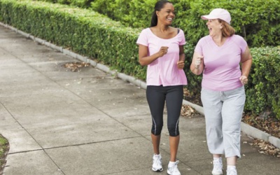 Đi bộ có thể giúp ngăn ngừa chứng đau thắt lưng