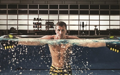 4 động tác thể dục dưới nước không lo đau khớp