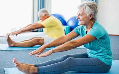 Gợi ý các bài thể dục nhẹ nhàng cho người bệnh viêm khớp