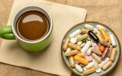 Vitamin và vi chất nên tránh bổ sung cùng lúc với cà phê
