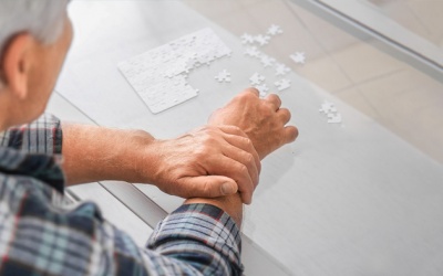 Dùng thuốc trị Parkinson không hiệu quả phải làm sao?