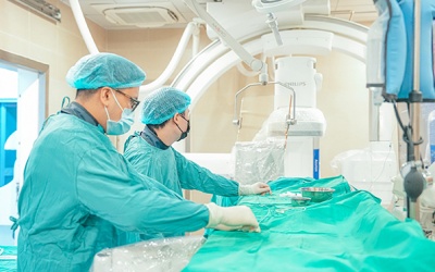 Hơn 2.000 y, bác sĩ Bạch Mai tự nguyện khám chữa bệnh ngoài giờ tại viện