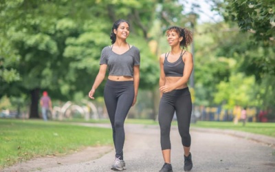 Thời điểm đi bộ giúp giảm mỡ bụng trong mùa Hè