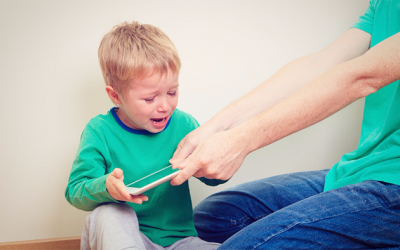 “Bảo mẫu công nghệ” tạo nên những đứa trẻ tức giận mất kiểm soát