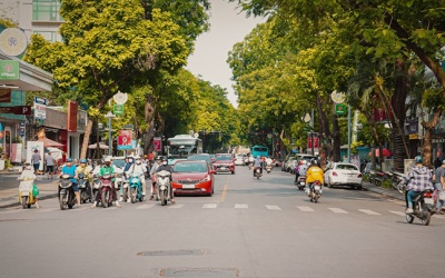 Bắc Bộ và Trung Bộ nắng nóng, Nam Bộ mưa dông