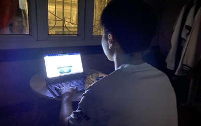 Tại sao nhiều người trẻ chọn làm “cú đêm”?