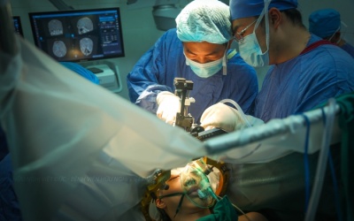 Ca phẫu thuật đặc biệt mở ra tương lai cho người bệnh rối loạn trương lực cơ 