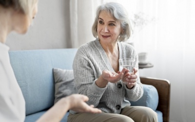 Nguyên nhân nào khiến nhiều người cao tuổi bị Parkinson?