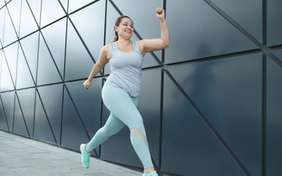 Nếu bạn chăm tập thể dục, bụng mỡ chút cũng không sao