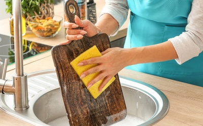 Dùng thớt sao cho đảm bảo an toàn thực phẩm?