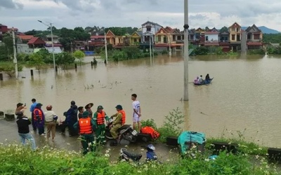 Trung Bộ tiếp tục mưa, cảnh báo lũ trên các sông