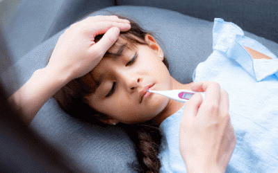 Bình tĩnh xử trí khi trẻ sốt