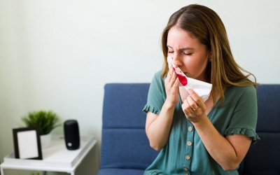 Chảy máu cam về đêm có đáng lo hay không?