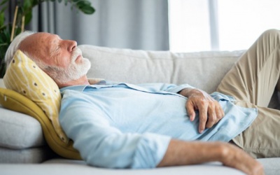 Buồn ngủ vào ban ngày – dấu hiệu cảnh báo sớm sa sút trí tuệ