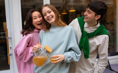 Tử vi thứ Ba (12/11/2024): Bạch Dương có thể thoải mái giao tiếp với mọi người