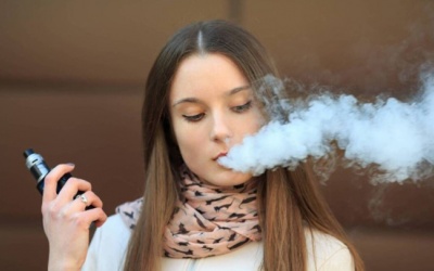 Hút thuốc lá điện tử làm giảm lưu lượng máu của cơ thể